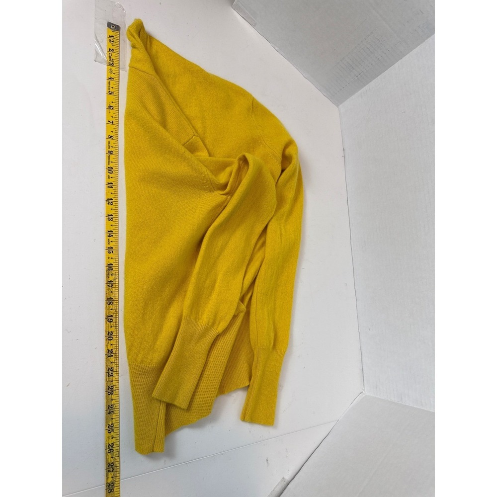 Neiman Marcus Cashmere Sweater Womens Medium Yellow Surplice Wrap V-Neck Knit - Picture 8 of 9